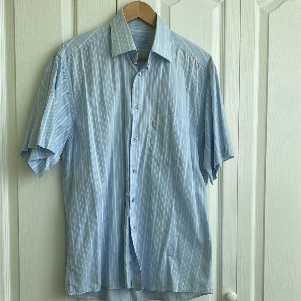 Blue Casual Button Down Shirt with Pinstripe Pattern
